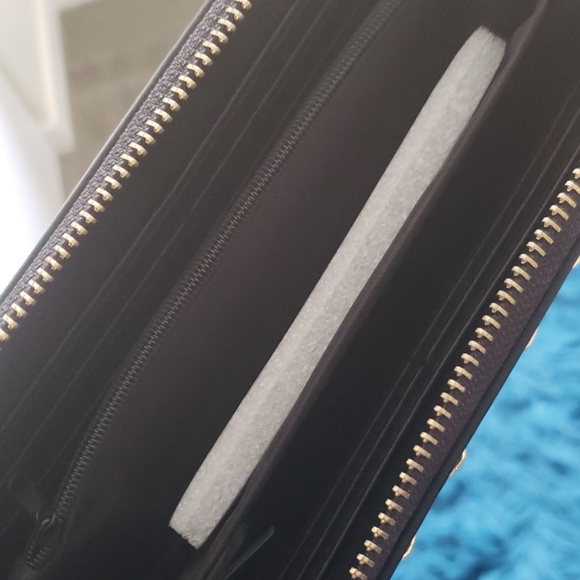 Black wallet - Picture 2 of 3